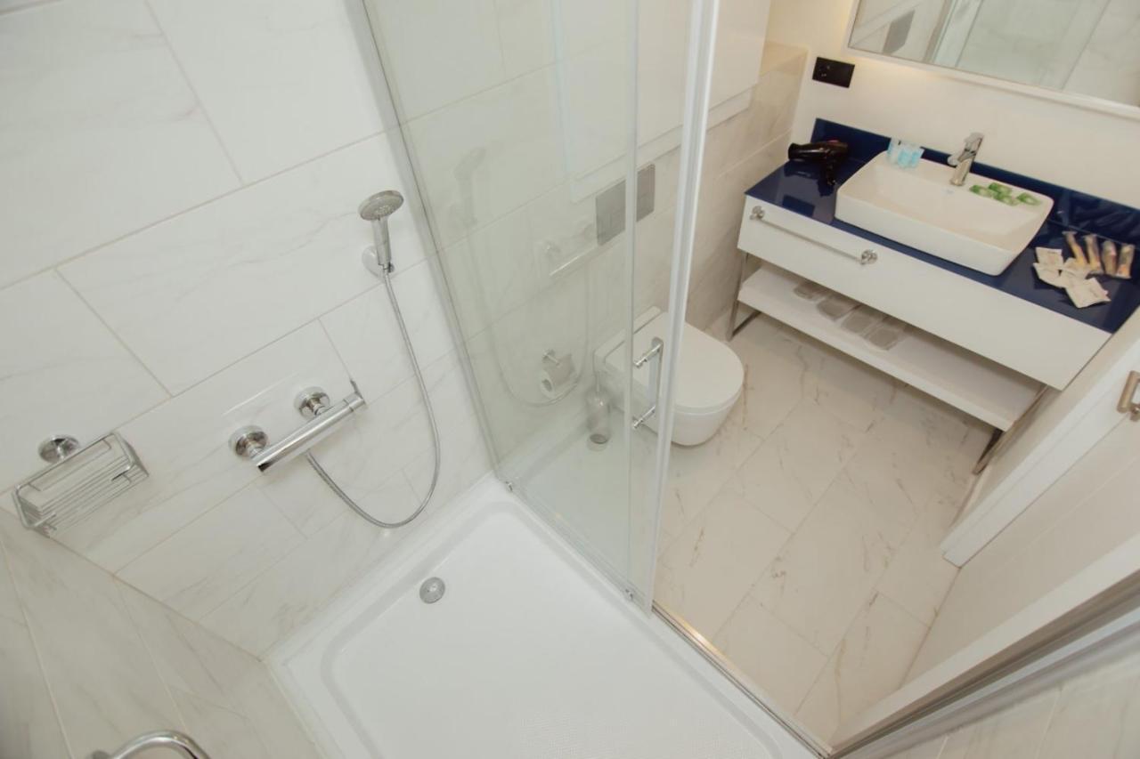 Orbi City - A & С Apartment Batumi Luaran gambar
